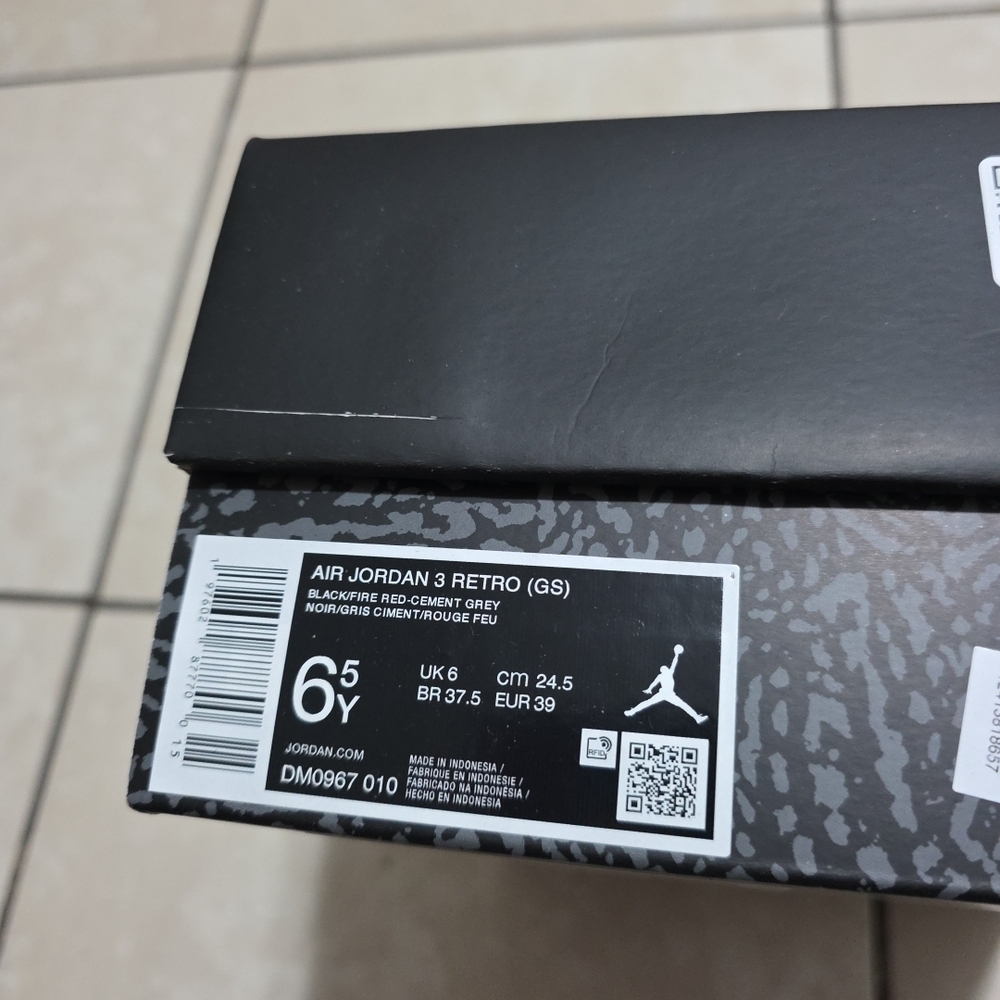 Empty Shoe Box